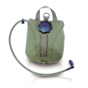 תיק עם שקית שתייה