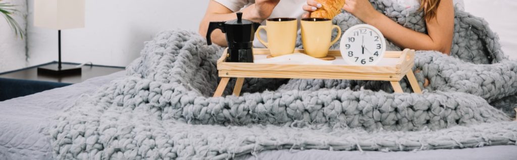 שמיכות פליז ממותגות