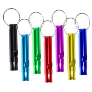 מחזיק מפתחות משרוקית חילוץ משולב פותחן