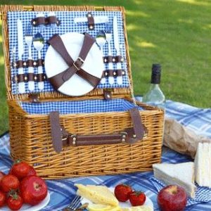 סלסלת פיקניק משפחתית